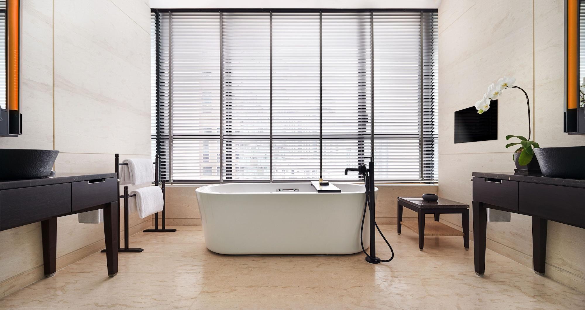 ザ ルーマ ホテル アンド レジデンシーズ クアラルンプール エクステリア 写真 Venetian blinds